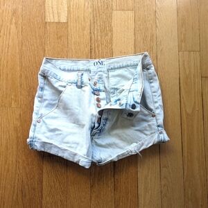 Slouchy and relaxed denim shorts S